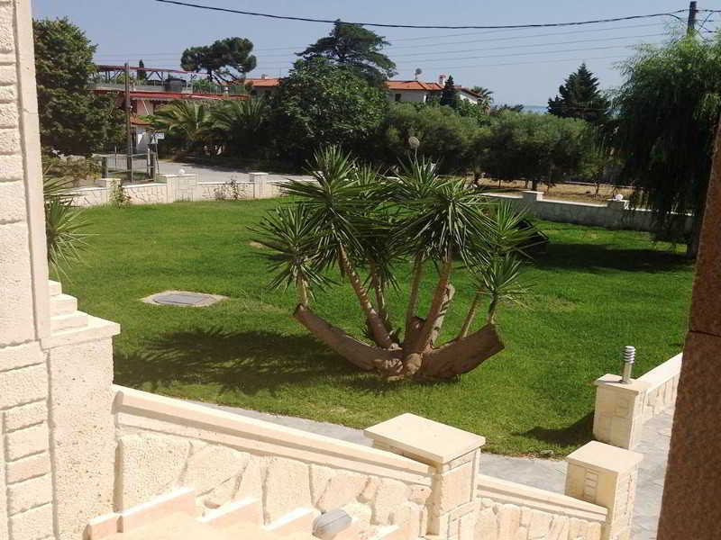 Paradisos Apartments Νέα Σκιώνη Εξωτερικό φωτογραφία